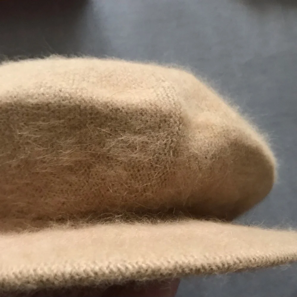 Vintage Newsboy Tan Angora Cap - Picture 3 of 5